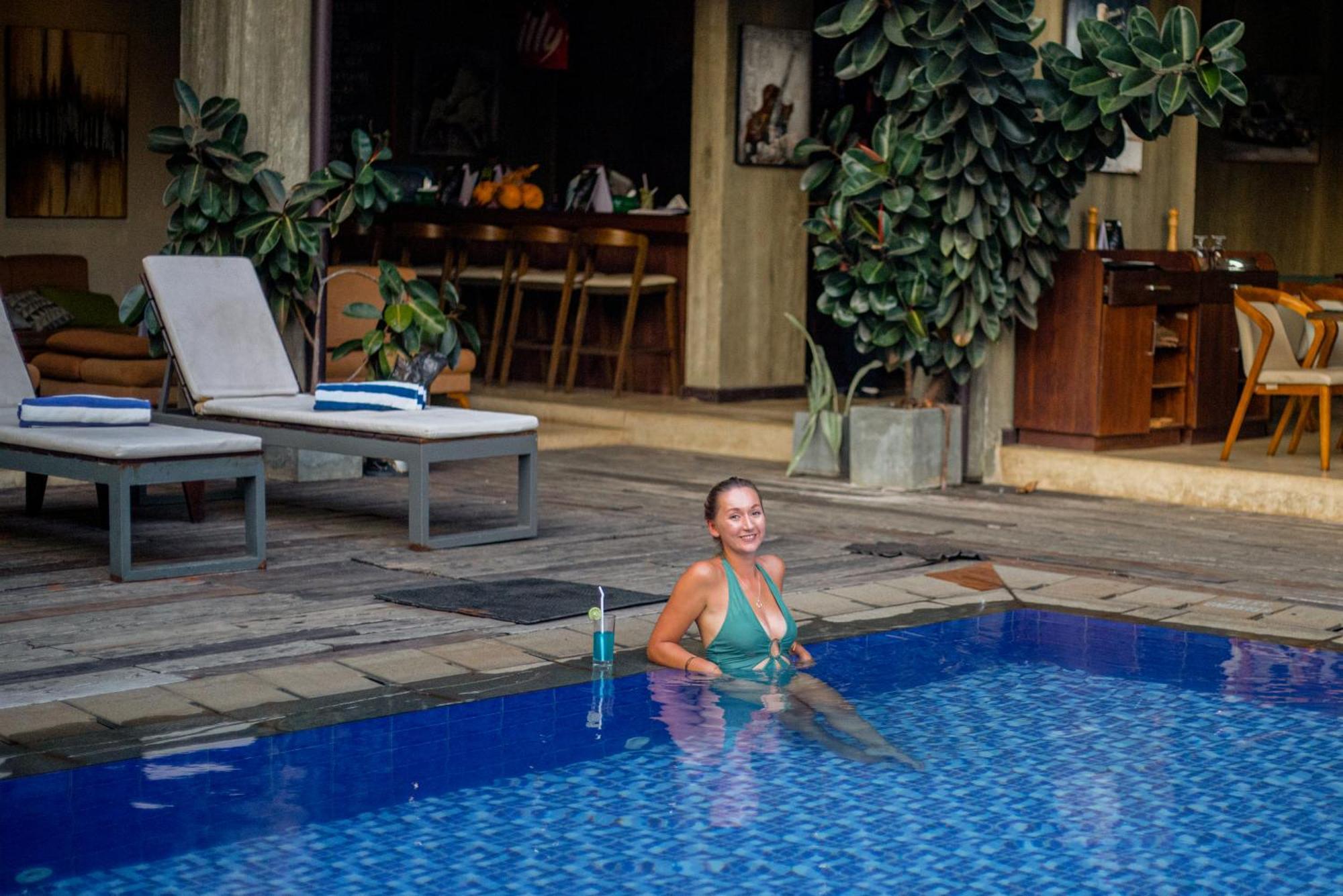 Seahorse Hotel & Spa Negombo Exterior photo